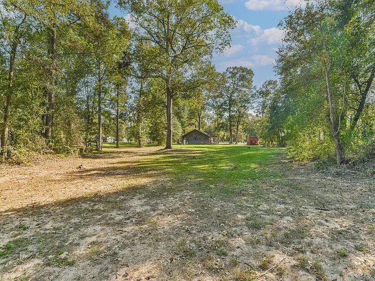 24237 Creekwood Dr — Photo 45