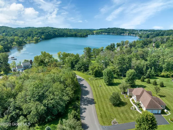 1 Tiffany Place, Wynantskill, NY 12198