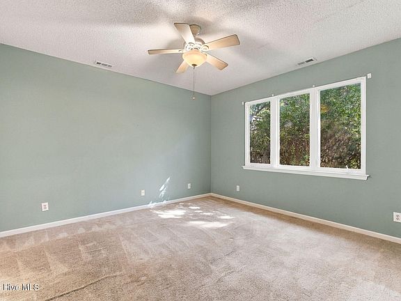 5th image of 277 Bonnet Way SE