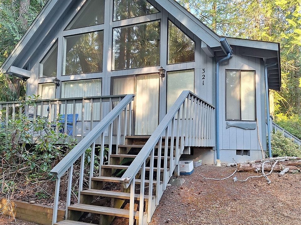 1st image of 321 E Pointes Drive E