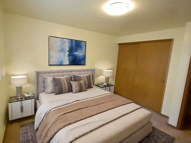 Joseph Court Apartments — Photo 6