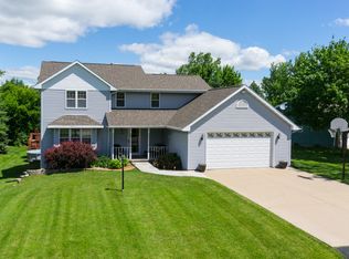 W2744 Breezewood Dr, Appleton, WI 54915