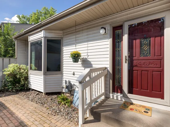 5542 Meister Rd, Minneapolis, MN 55432