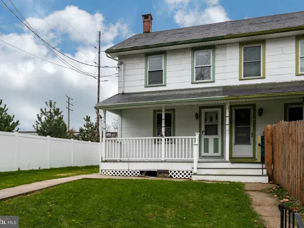 124 W Main St, Birdsboro, PA 19508