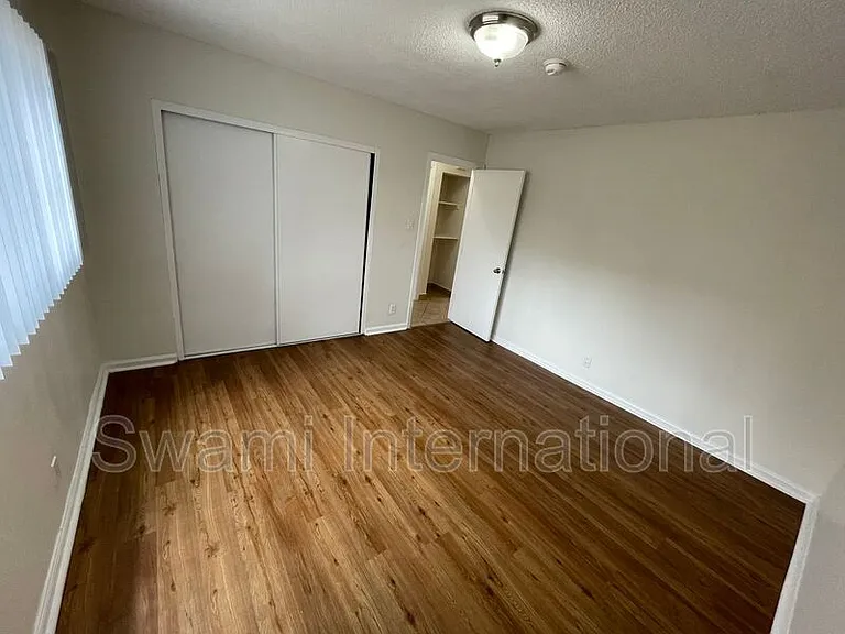 7716 S Figueroa St #4 — Photo 13