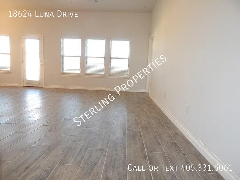 18624 Luna Dr — Photo 4