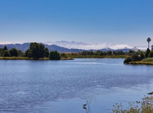 9 Avocet Ct, San Rafael, CA 94901