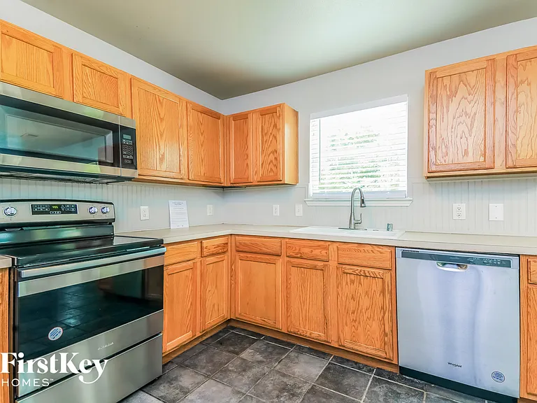 3605 Smoketree Dr — Photo 5