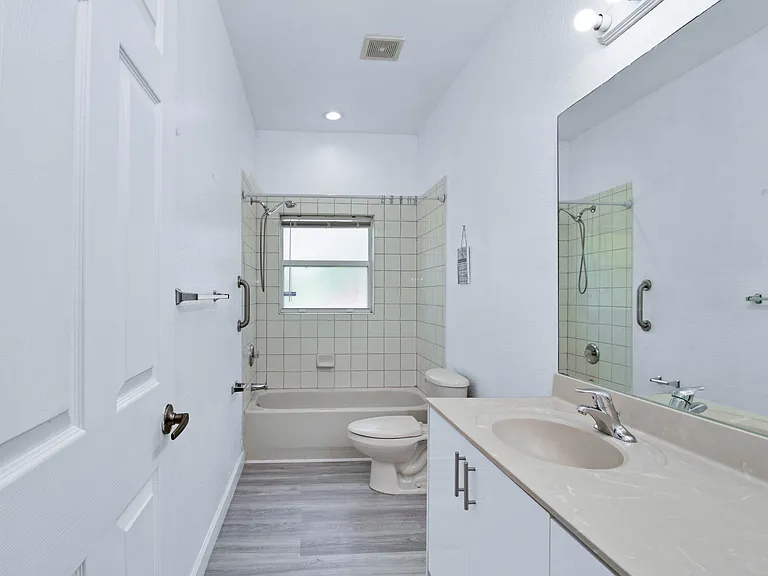 5603 Polk St #A — Photo 9