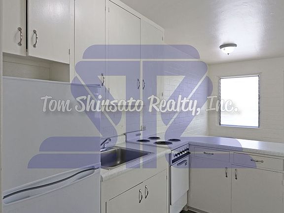 2nd image of 819 Ekela Ave #201