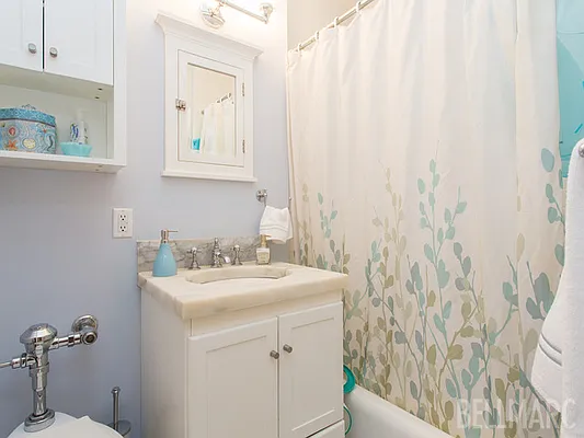 Sold by Bellmarc Realty | media 9