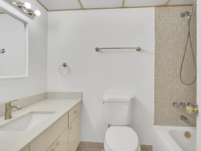 9390 W Flagler St #210A — Photo 24