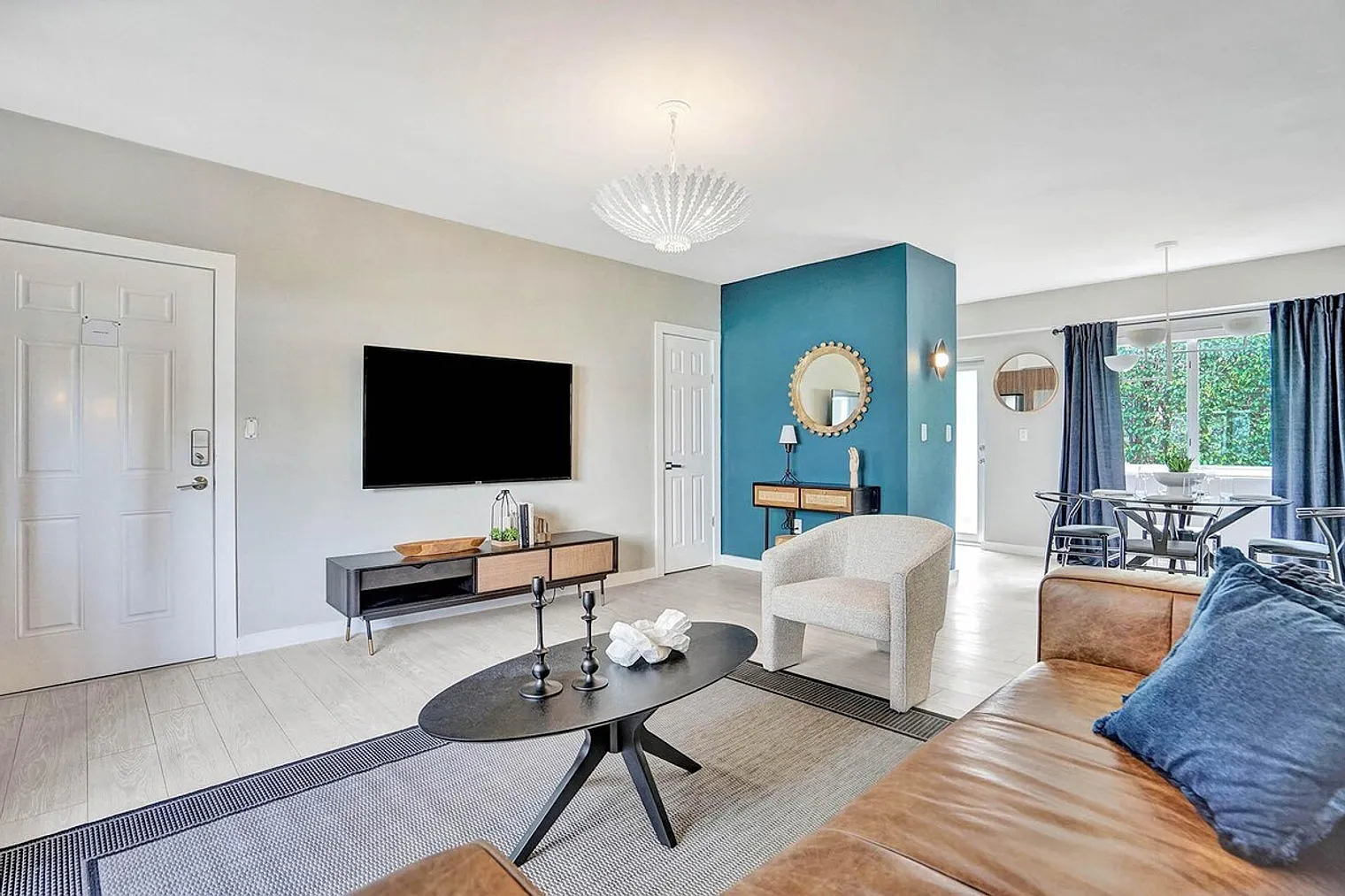 2 bed, 2.0 bath, 1076 sqft, $10,300 — Photo 1