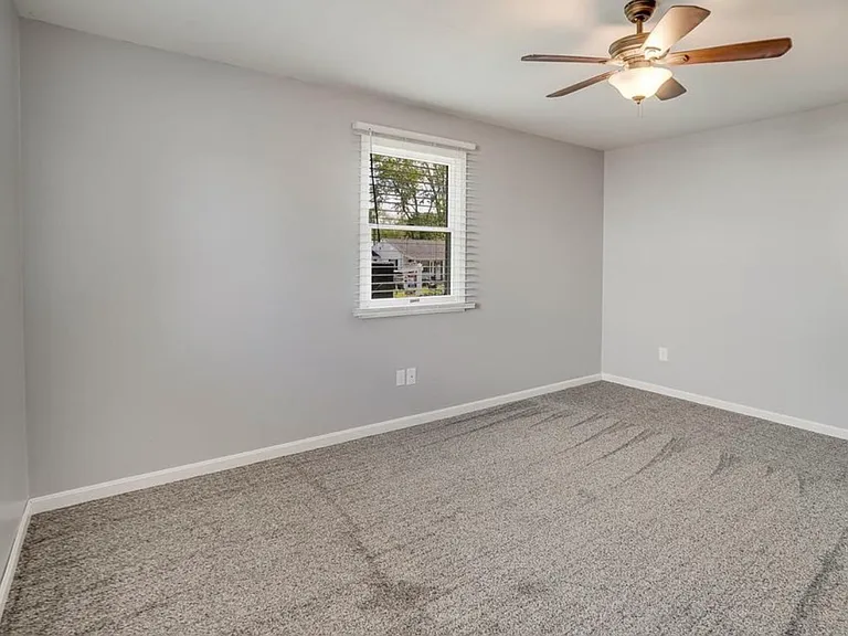 12 Normandy Dr — Photo 10