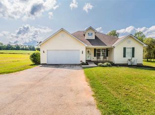 8518 Bowling Green Rd, Morgantown, KY 42261