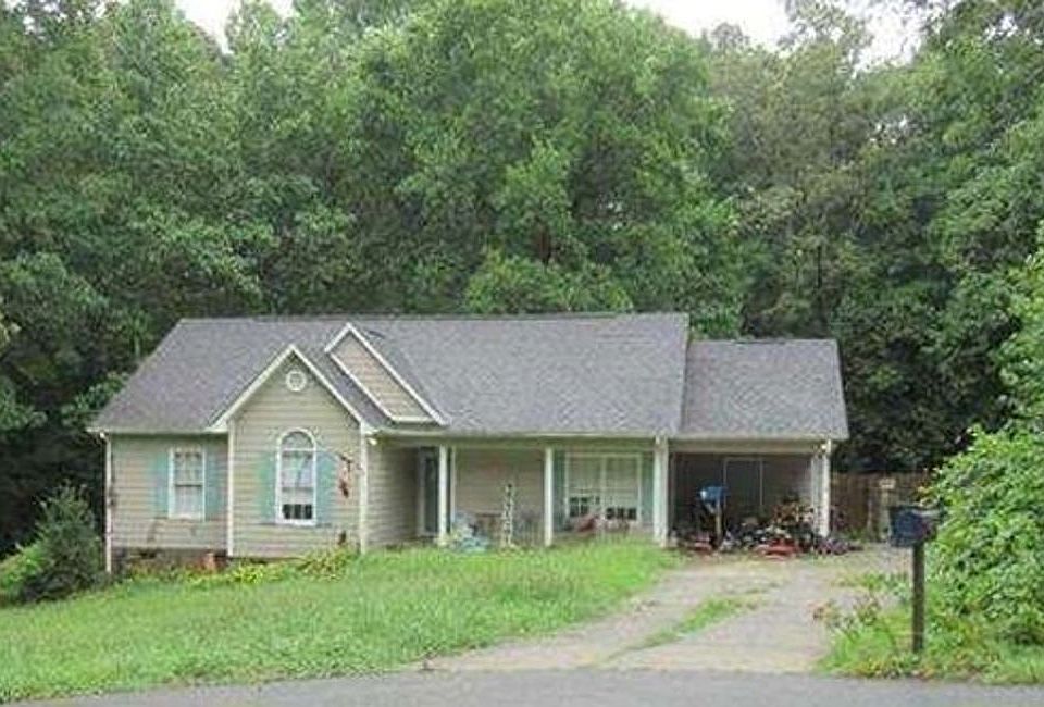 1st image of 108 Button Bush Ct