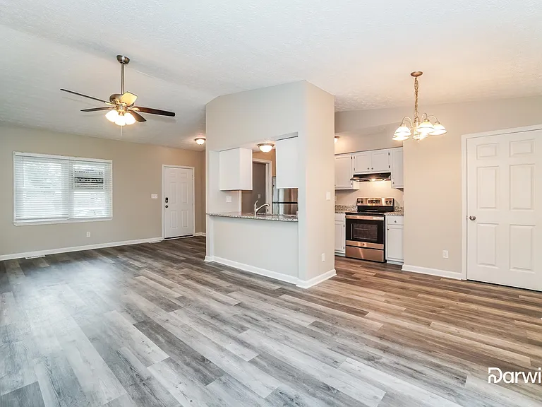 8811 Seabright Dr — Photo 6