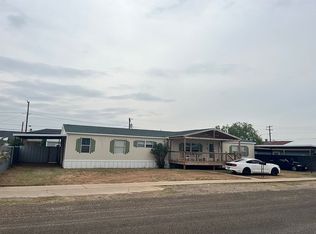 1002 S Virginia St, Crane, TX 79731