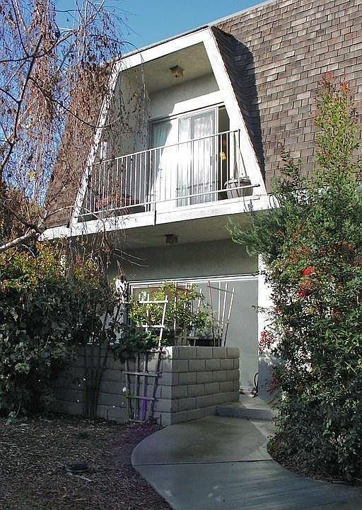 1st image of 5320 W 190th St