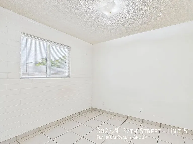 3027 N 37th St #5 — Photo 5