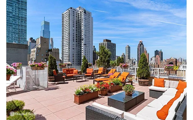 Sold by Douglas Elliman | media 8