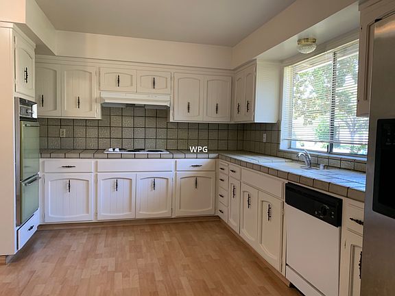 3rd image of 499 S Kiely Blvd #1