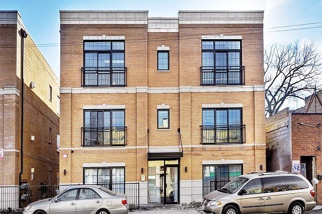 1st image of 3414 N Milwaukee Ave APT 3N
