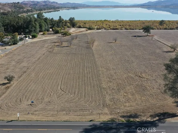 31360 Riverside Dr #15, Lake Elsinore, CA 92530