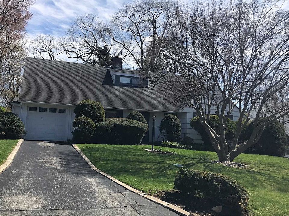 1st image of 12 Peachtree Ln