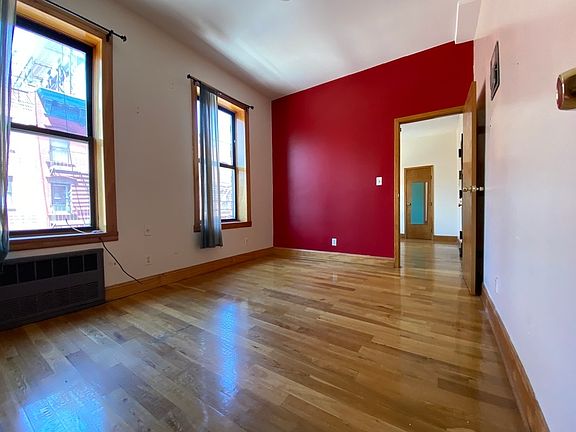 2nd image of 2 Eldridge St APT 8