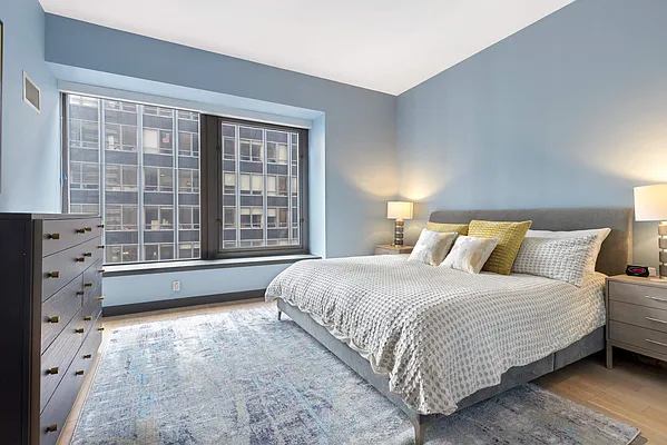 Sold by Compass | media 9