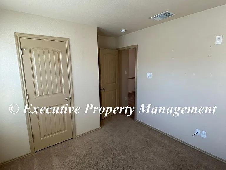 1781 Dryden Ave — Photo 17