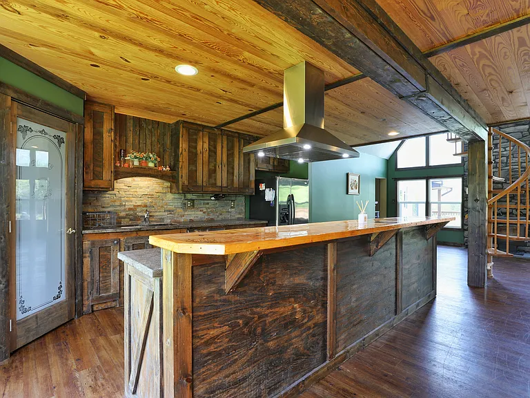 13600 Waverly Point Rd — Photo 8