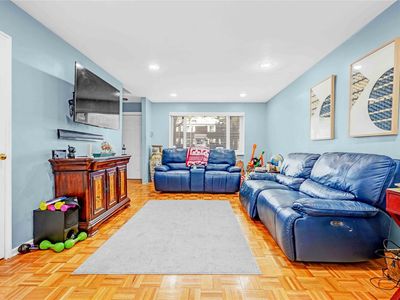 13-13 222nd St #118, Bayside, NY, 11361