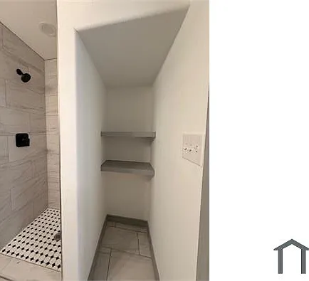 1110 Craig St #D — Photo 6