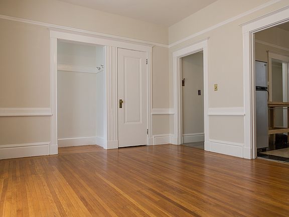 2nd image of 123 Joice St APT 05