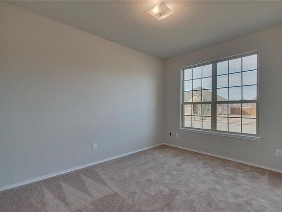 5th image of 5114 Melia Dr