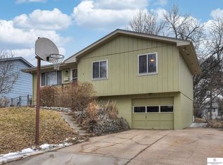 7512 S 88th St, La Vista, NE 68128