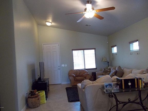 5th image of 1951 N Vista Ln
