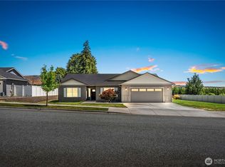 35 Starlight Ave, Wenatchee, WA 98801