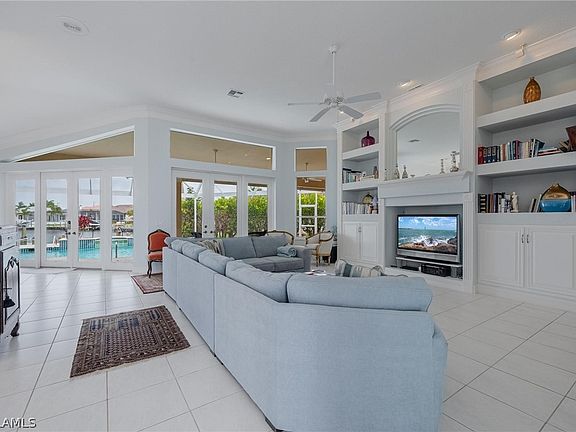 3rd image of 4710 Sands Blvd