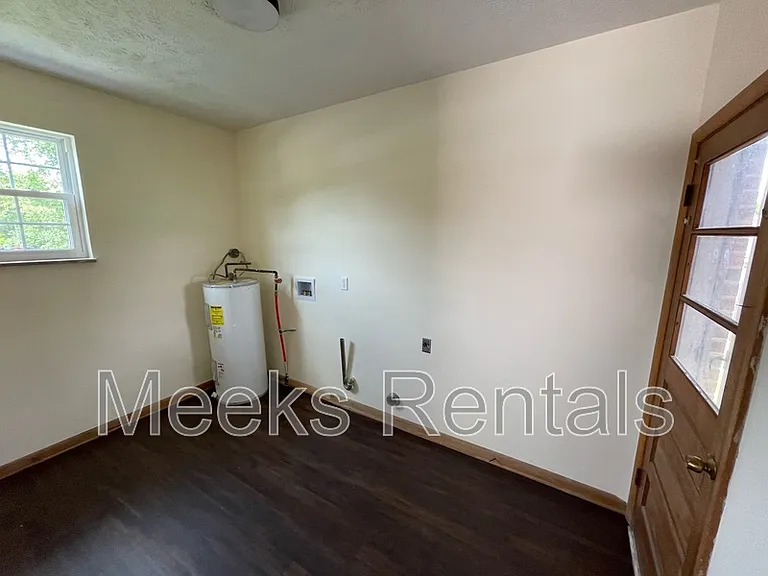 3670 Teays Valley Rd — Photo 9