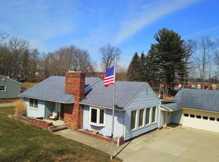 3297 Weber Dr, Barberton, OH 44203