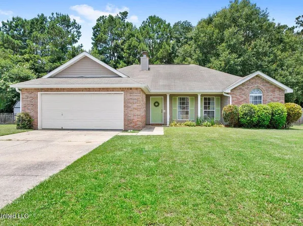 8904 Marguerite Dr, Ocean Springs, MS 39564