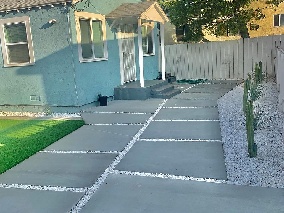 Large private fenced yard