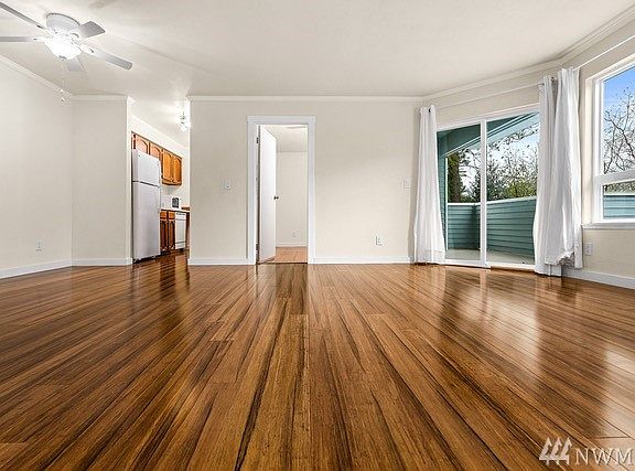 4th image of 21925 7th Ave S APT 106