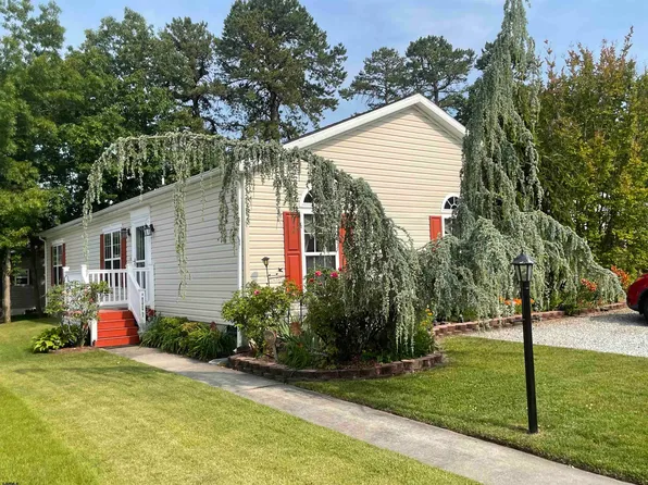 1 Birch Ct, Mays Landing, NJ 08330