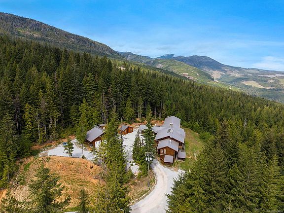 4th image of 8100 Forbidden Plateau Rd