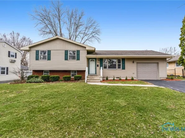 2640 Hollybrook Dr, Findlay, OH 45840