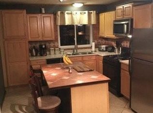 249 Valleyoak Ct, Ballwin, MO 63021